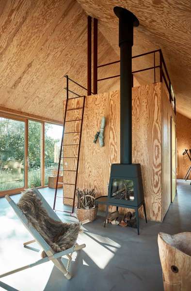 Minimalistic and Raw, Æblerosevej 1, 4583 Sjællands Odde